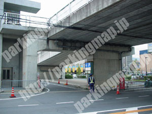 伏見097：イズミヤ六地蔵店駐車場_02