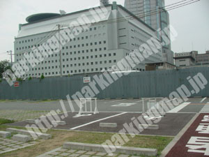 中央459：大阪府庁駐車場_03
