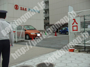 浪速158：高島屋難波店駐車場_02