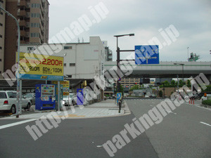 浪速168：タイムズJR難波駅前_01